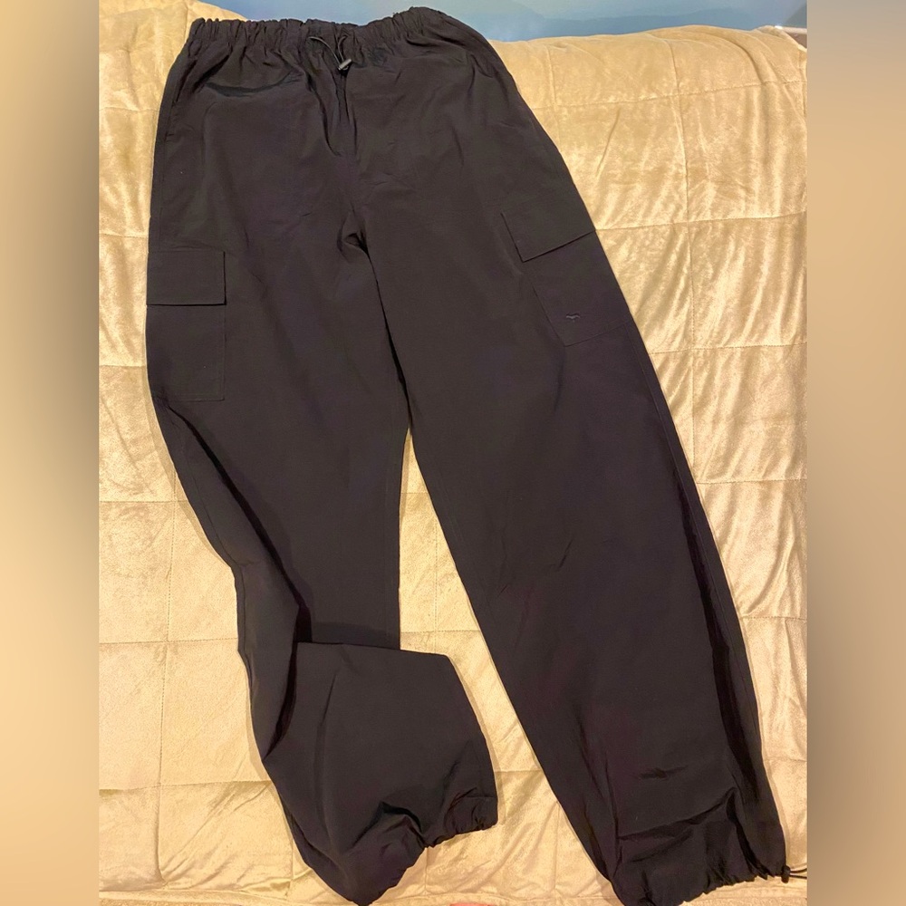 Victoria’s Secret Cinch Ankles and Waist Black Pants -XS